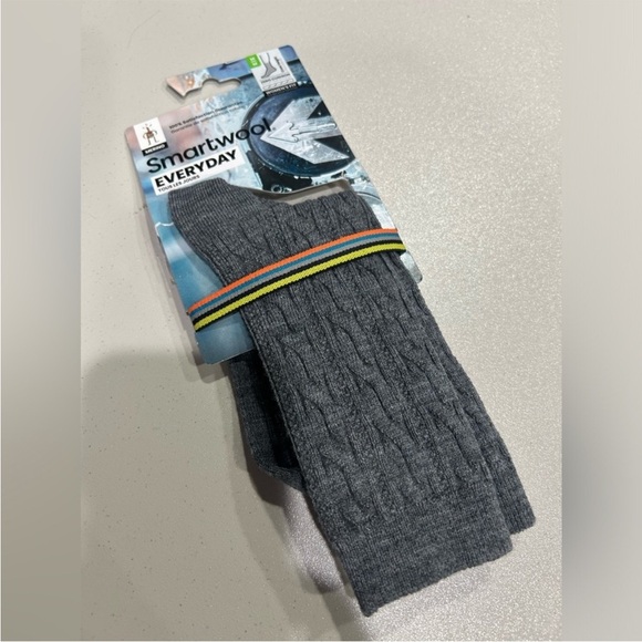 Smartwool Accessories - Smartwool Women's M Medium Everyday Cable Zero Cushion Crew Socks Grey NWT
